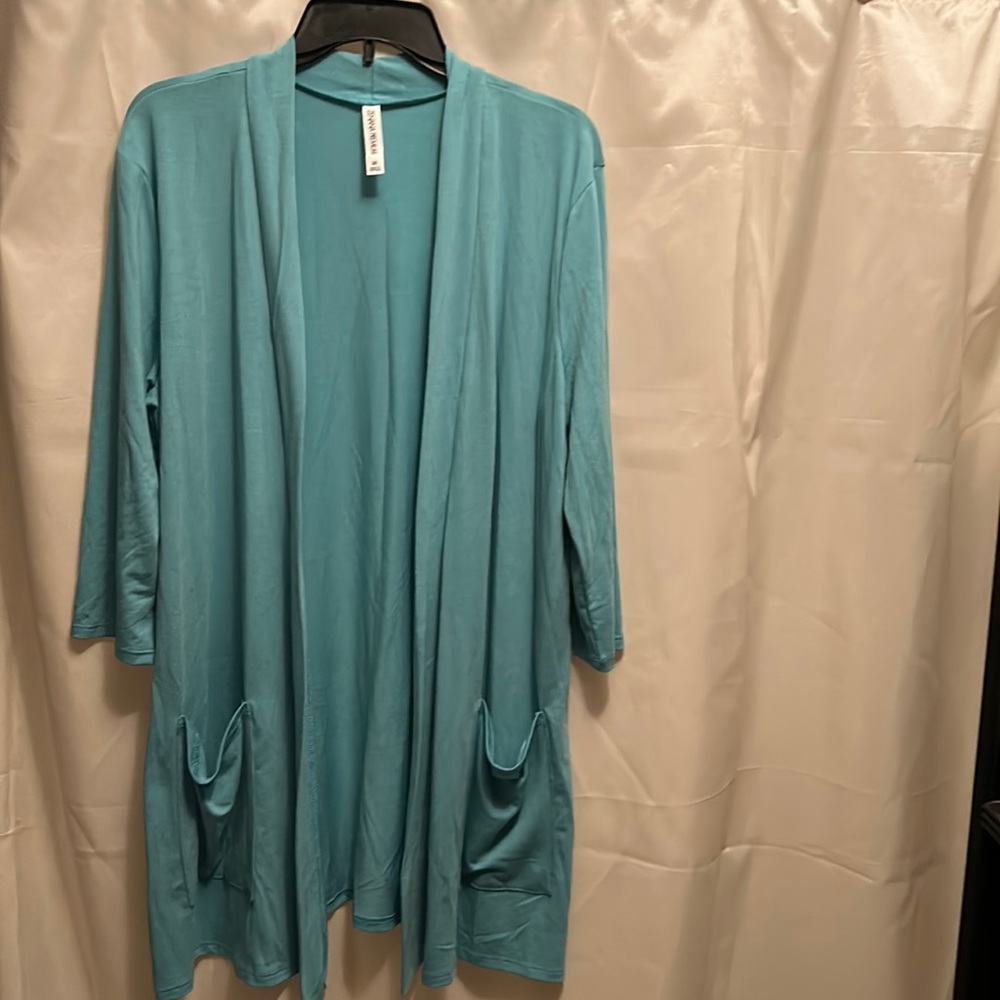 Womens turquoise 2X cardigan with 2 pockets